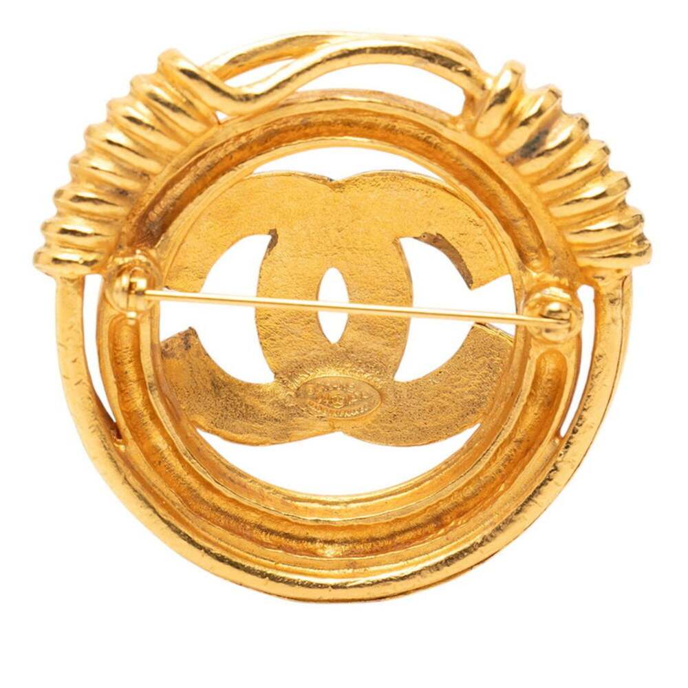 CHANEL Authentic Vintage Gold Logo Brooch - Picture 2 of 3